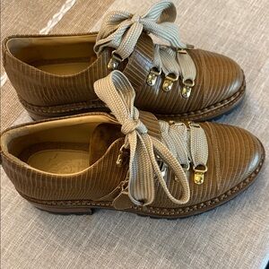 Brown Textured Women's Shoes